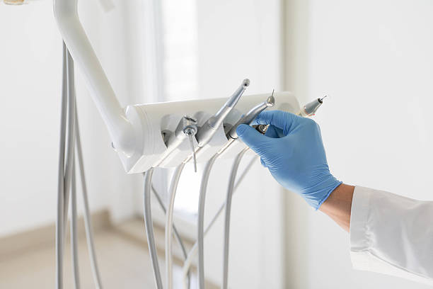 24/7 Emergency Teeth Whitening experts in Brawley, CA